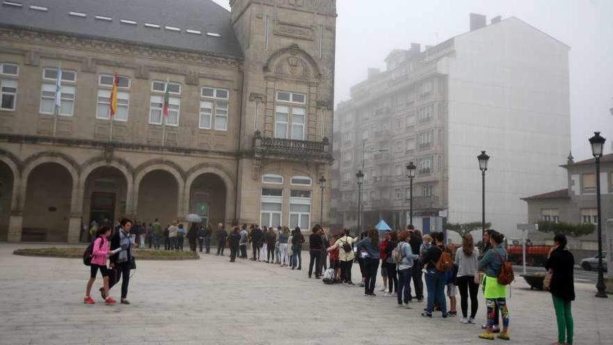 El tirón del campus deportivo suscitó algún año largas colas para la inscripción. // Bernabé/Cris M.V.