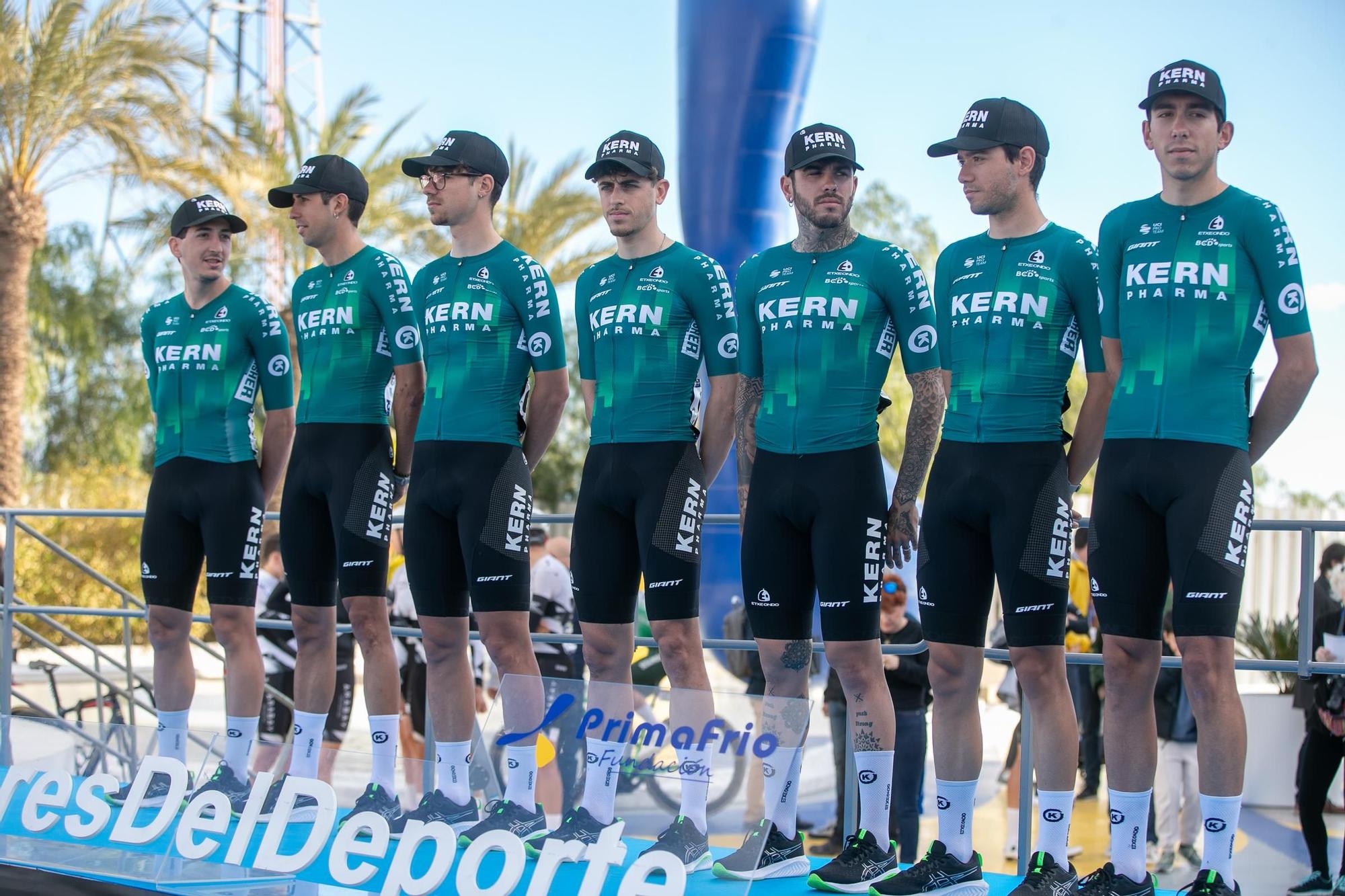 FOTOS: Así ha sido la salida de la Vuelta Ciclista a la Región de Murcia