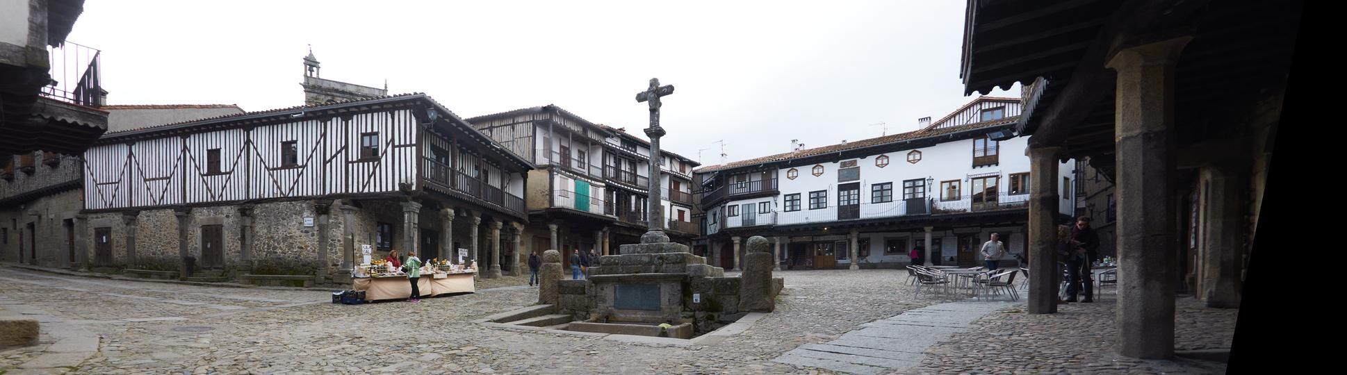 Histórica Plaza Mayor de La Alberca.