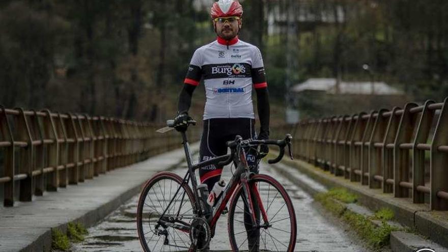 Daniel López con el maillot de su actual club, el Burgos-BH.