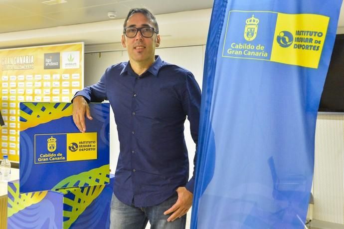 09-07-2020 LAS PALMAS DE GRAN CANARIA. Presentación oficial de Willy Villar y Porfi Fisac, nuevos director deportivo y entrenador del Herbalife Gran Canaria. Fotógrafo: ANDRES CRUZ  | 09/07/2020 | Fotógrafo: Andrés Cruz