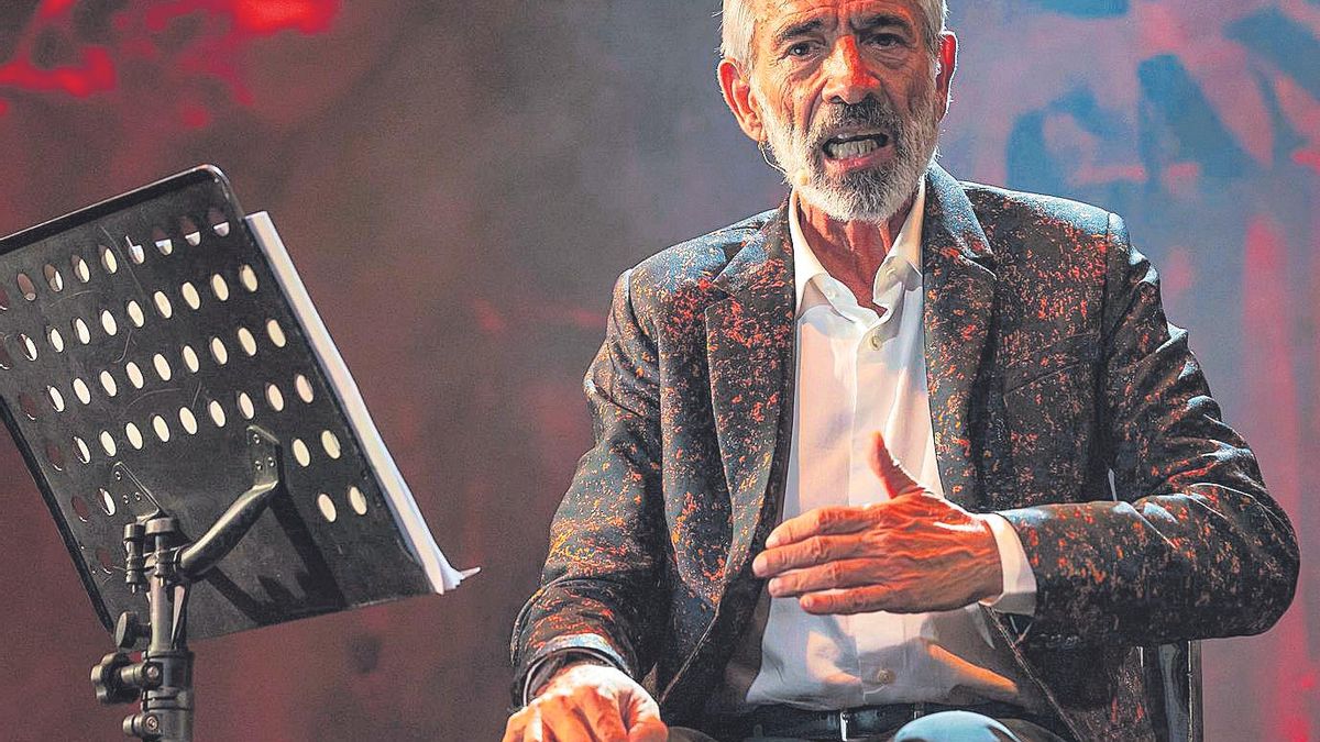 El reconocido actor Imanol Arias, durante su pregón ofrecido en la Catedral del Cante de La Unión.