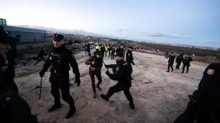 La Policía carga contra la concentración de transportistas en Madrid