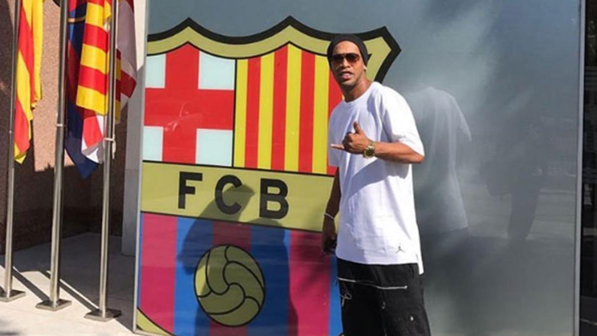 Ronaldinho sí estuvo en las oficinas del FC Barcelona