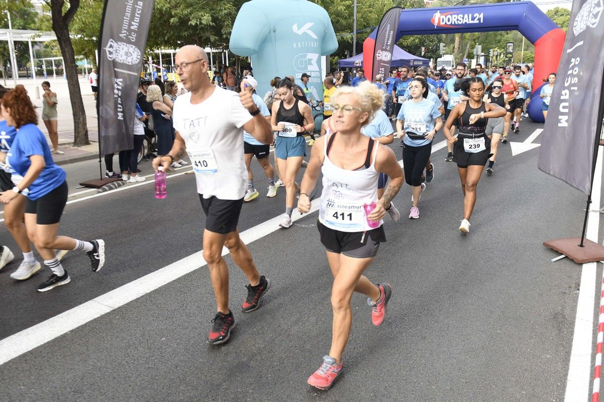 La carrera y marcha Solidaria Asteamur, en imágenes