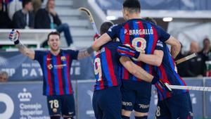 Los jugadores del Barça celebran uno de goles ante el Liceo.