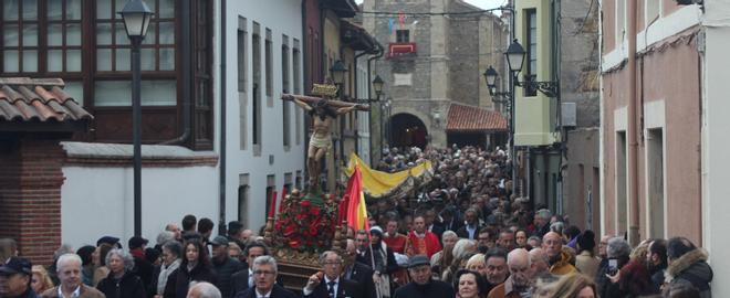 EN IMÁGENES: Así fue la multitudinaria procesión del Socorro en Luanco