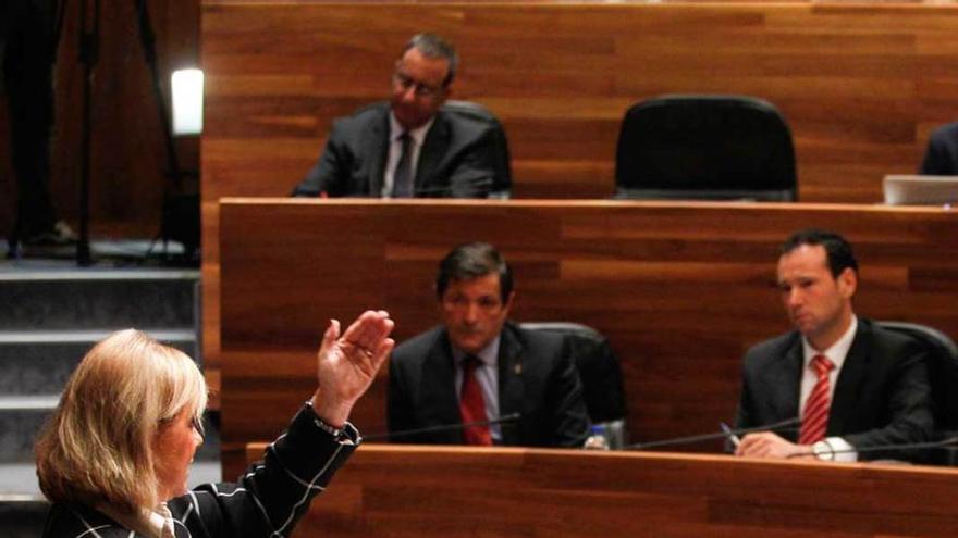 Mercedes Fernández, durante su intervención.