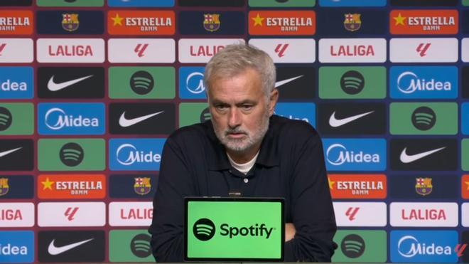 Mourinho, sobre Lamine Yamal: “El chico es muy listo, ha intentado todo para que Cucurella se lleve una amarilla"