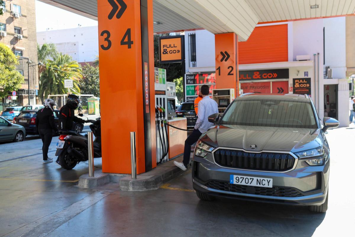 Estación de servicio en València, en una imagen de esta mañana.