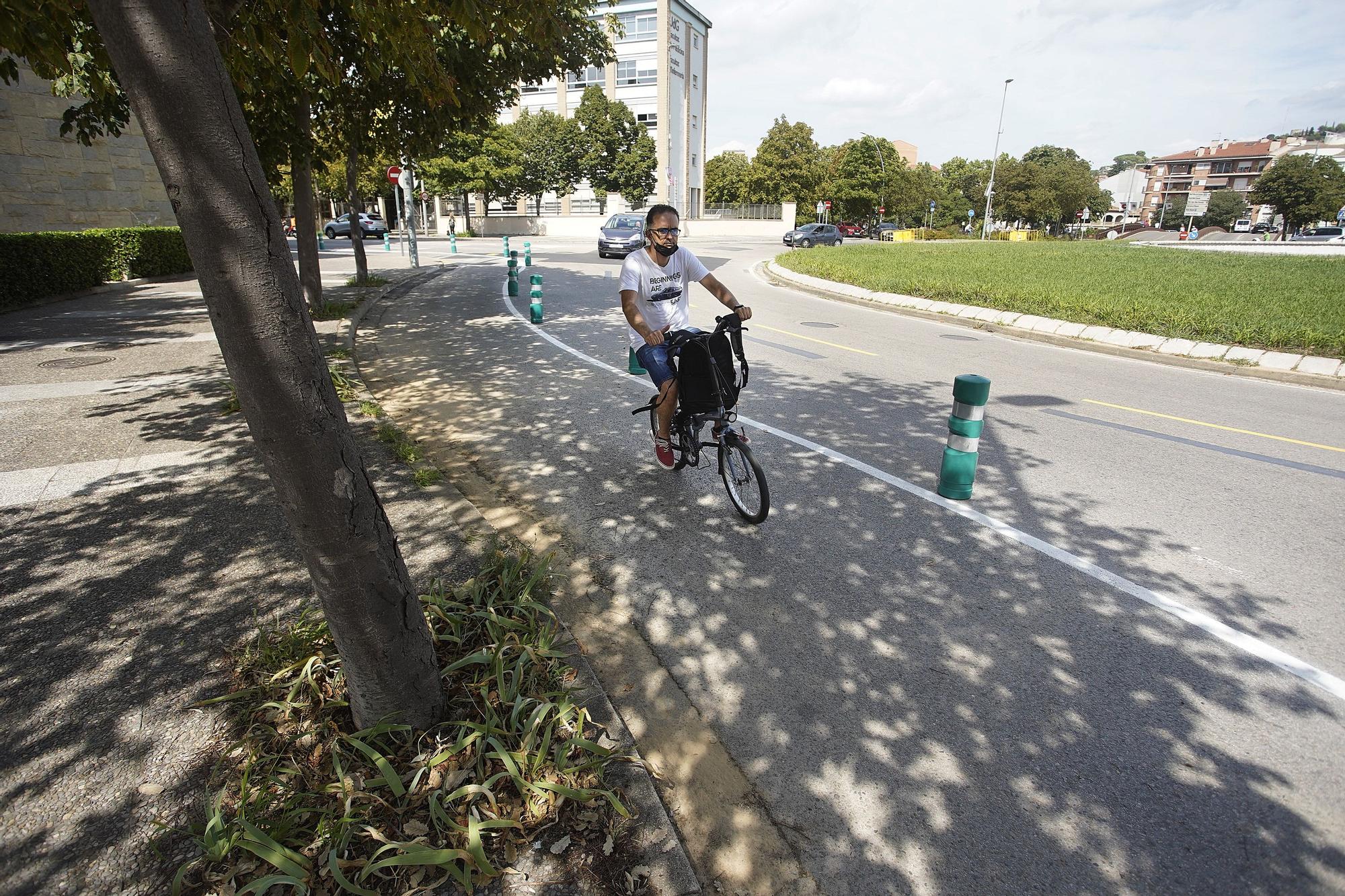 El carril bici de l’avinguda Lluís Pericot i com intentar solucionar obstacles pel camí