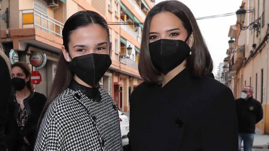 Marina, con Sara Larrazábal, en la pasada Semana Santa