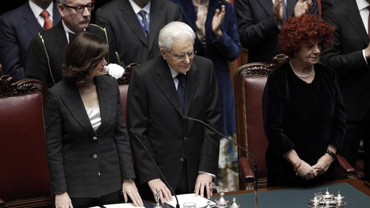 Mattarella, junto a la presidenta de la Cámara Baja, Laura Boldini.