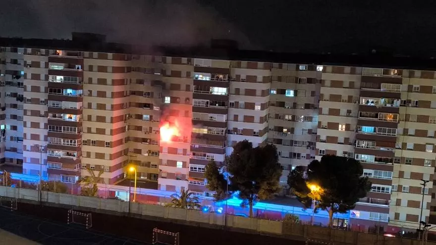 Incendio en un piso de Juan XXIII en Alicante