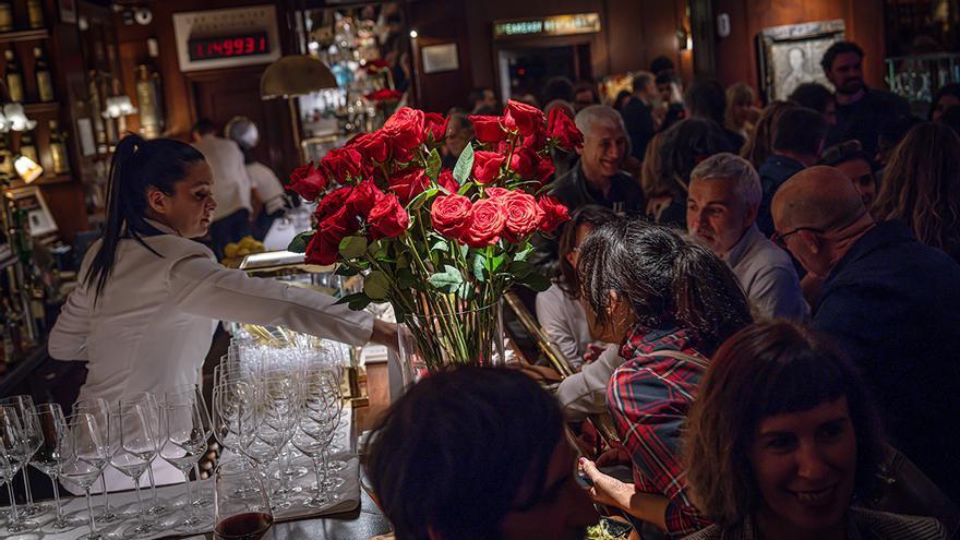 'abril' celebra Sant Jordi en el Speakeasy