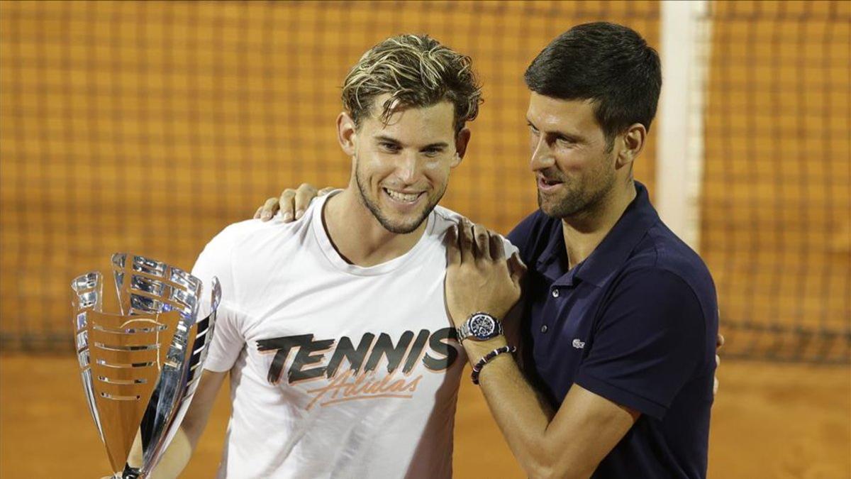 Thiem, junto a Djokovic celebrando el título de la etapa de Belgrado del Adria Tour