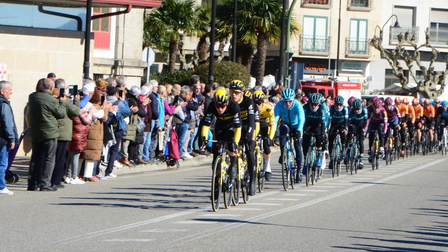 O Morrazo disfruta del campeón del Tour y de “su” Delio