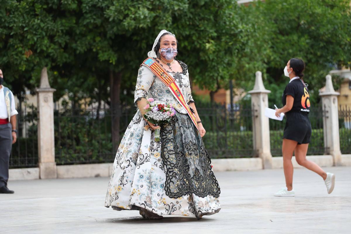 Búscate en el primer día de la ofrenda por la Calle Caballeros de las 20:00 a las 21:00
