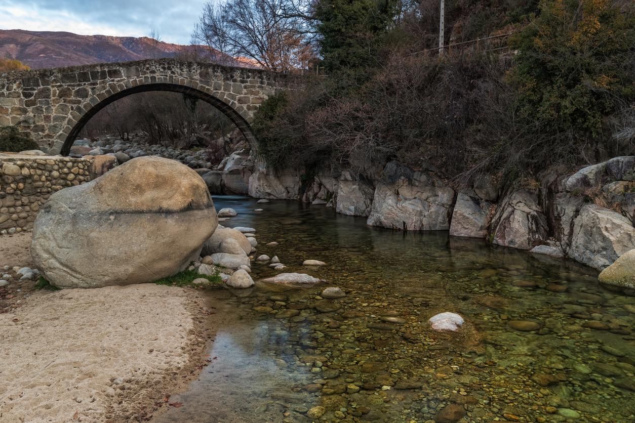 La garganta Jaranda con su poza, en Jarandilla de la Vera