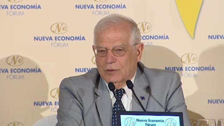 Borrell resta importancia a la retirada de la fragata Méndez Nuñez