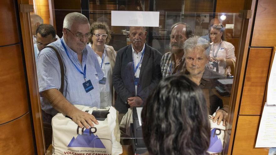 Los afectados por el Tajogaite lo logran: arranca la tramitación parlamentaria de la Ley de Volcanes de Canarias