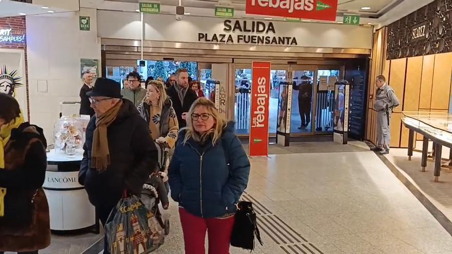 Pistoletazo de salida a las rebajas de invierno en El Corte Inglés de Murcia