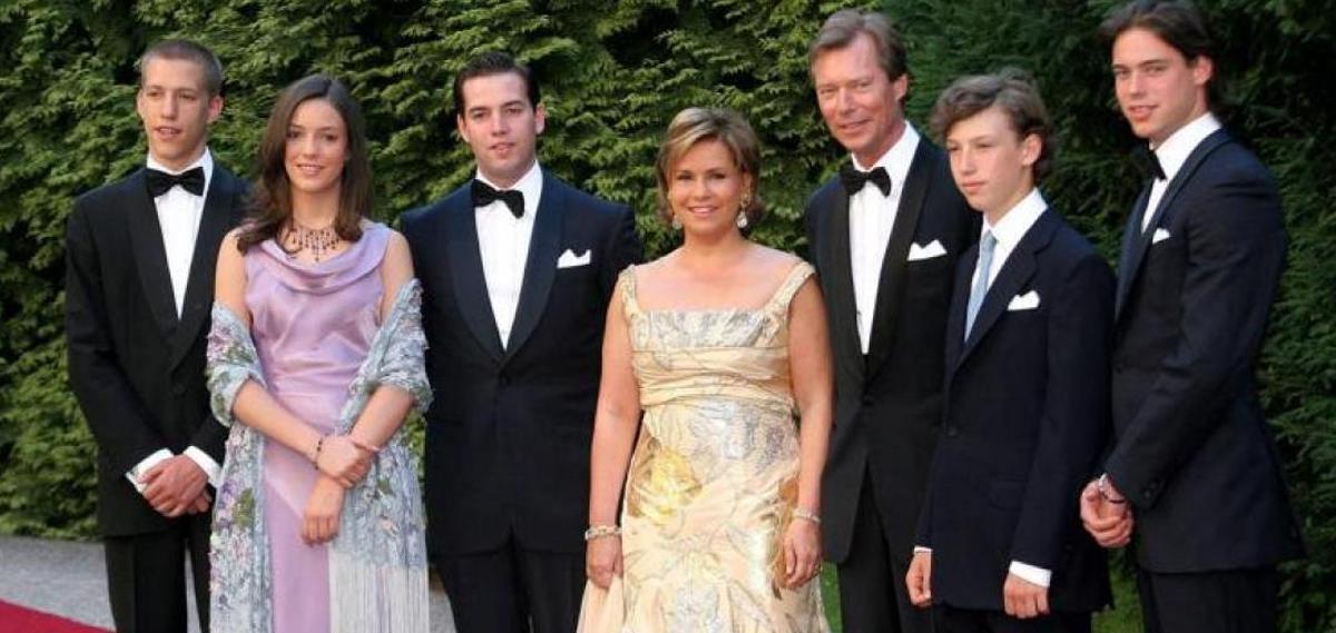 Los Grandes Duques y sus cinco hijos: Guillermo, Felix, Luis, Alejandra y Sebastián