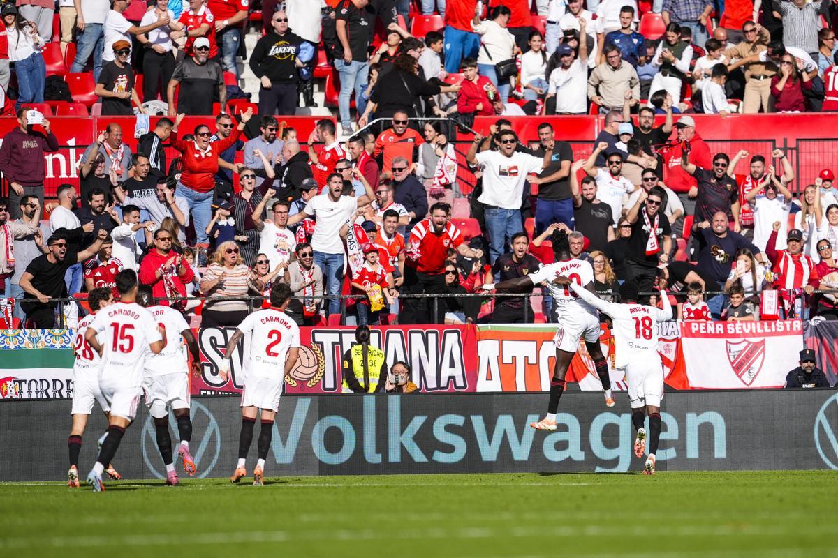 Batista Mendy of Sevilla FC celebrates a goal during the Spanish league, LaLiga EA Sports, football match played between Sevilla FC and Real Oviedo at Ramon Sanchez-Pizjuan stadium on December 14, 2025, in Sevilla, Spain. AFP7 14/12/2025 ONLY FOR USE IN SPAIN. Joaquin Corchero / AFP7 / Europa Press;2025;SPORT;ZSPORT;SOCCER;ZSOCCER;Sevilla FC v Real Oviedo - LaLiga EA Sports