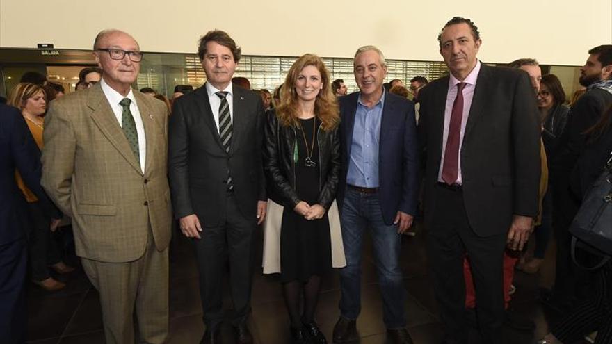 La alcaldesa de Castellón disfruta de la Magdalena en la Bodeguilla