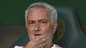 Mourinho demana més fitxatges i que marxin els descartats
