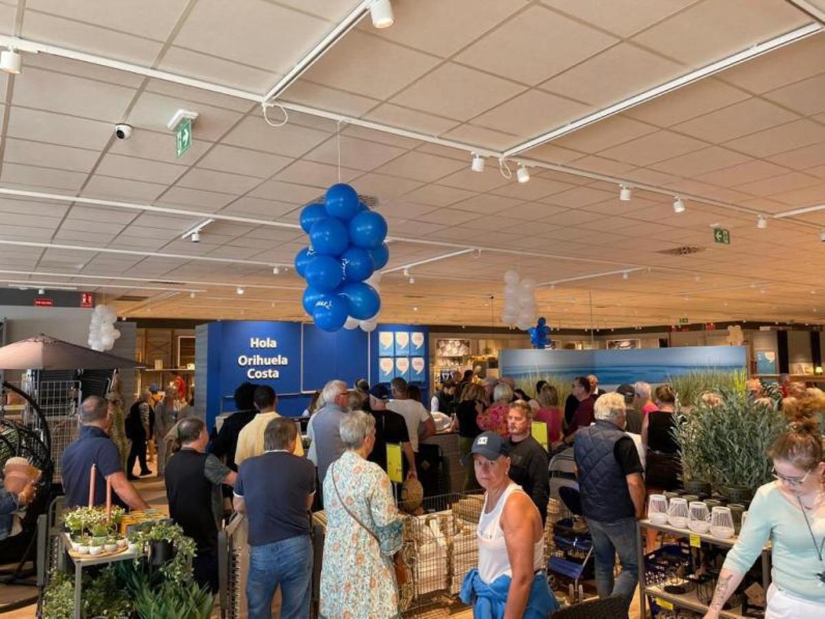 Imágenes de la apertura de las nuevas instalaciones en Orihuela Costa. | JYSK