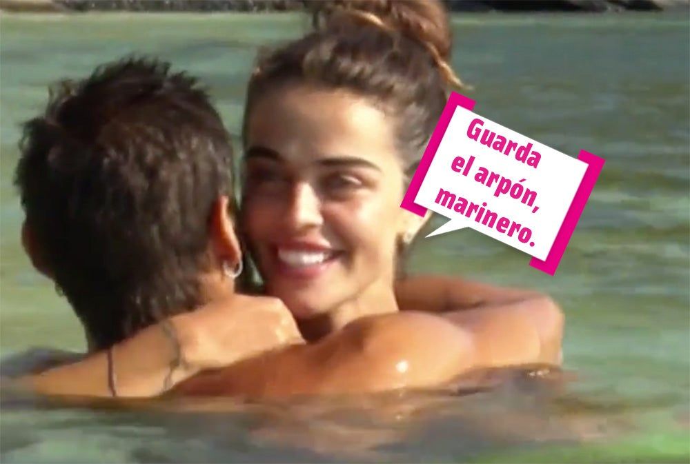 Violeta y Fabio se dan 'mimitos' en el agua 'Supervivientes'