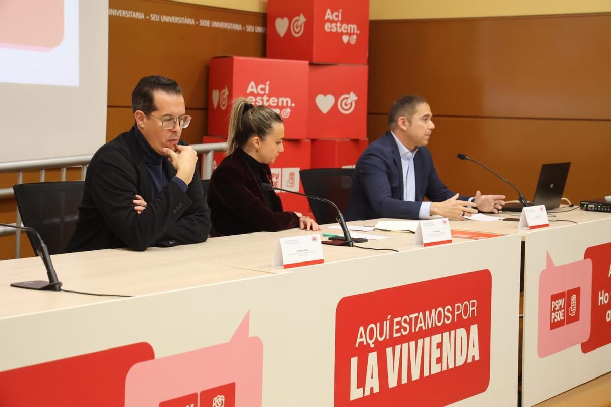 Rubén Alfaro, Tania Baños y José Díaz han sido los encargados de introducir el acto
