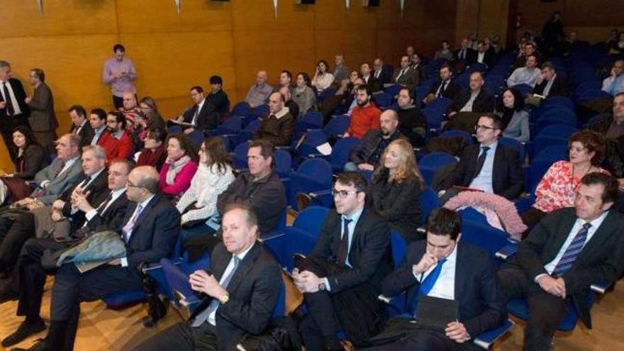 Asistentes a la charla, ayer en Oviedo.