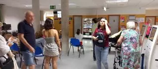 Así está siendo la huelga de médicos en el centro de salud de San Blas en Alicante