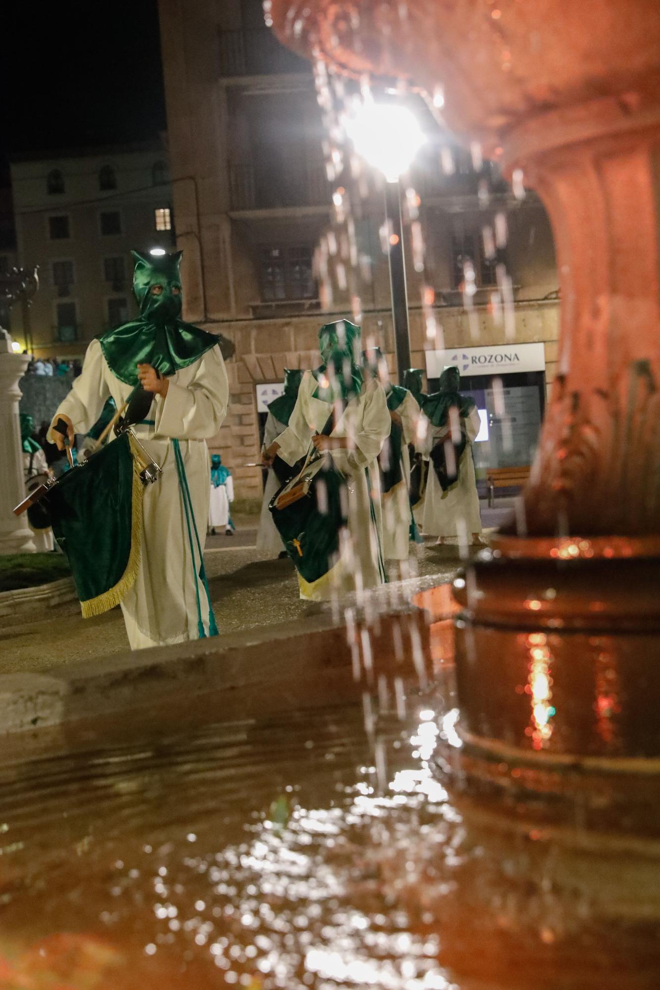 EN IMÁGENES: La procesión de Resurrección en Avilés