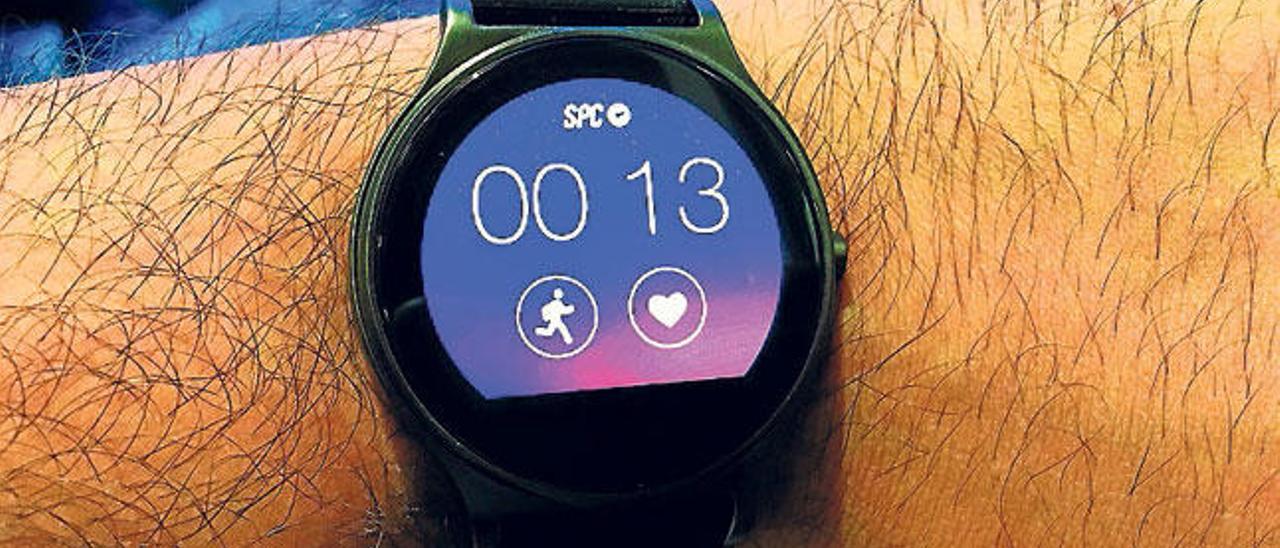 El SPC Smartee Watch Circle es un reloj inteligente ideal para aquellos que quieren adentrarse en el mundo del smartwatch.