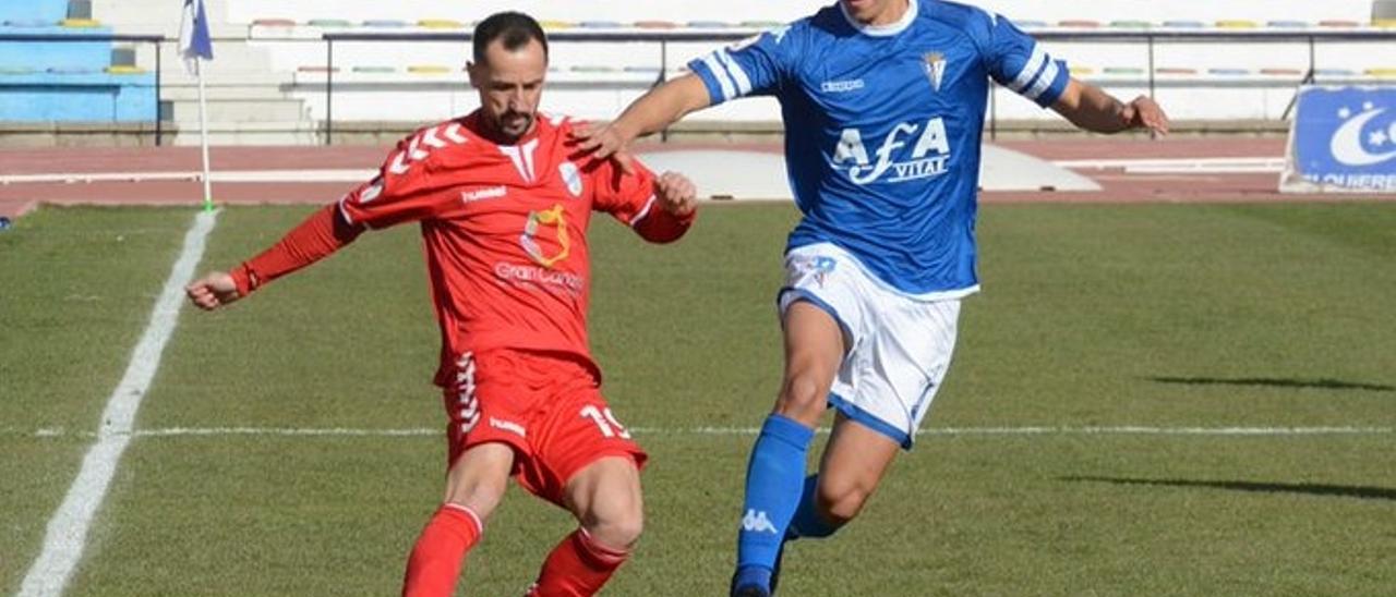 Raúl Palma, con la camiseta del San Fernando