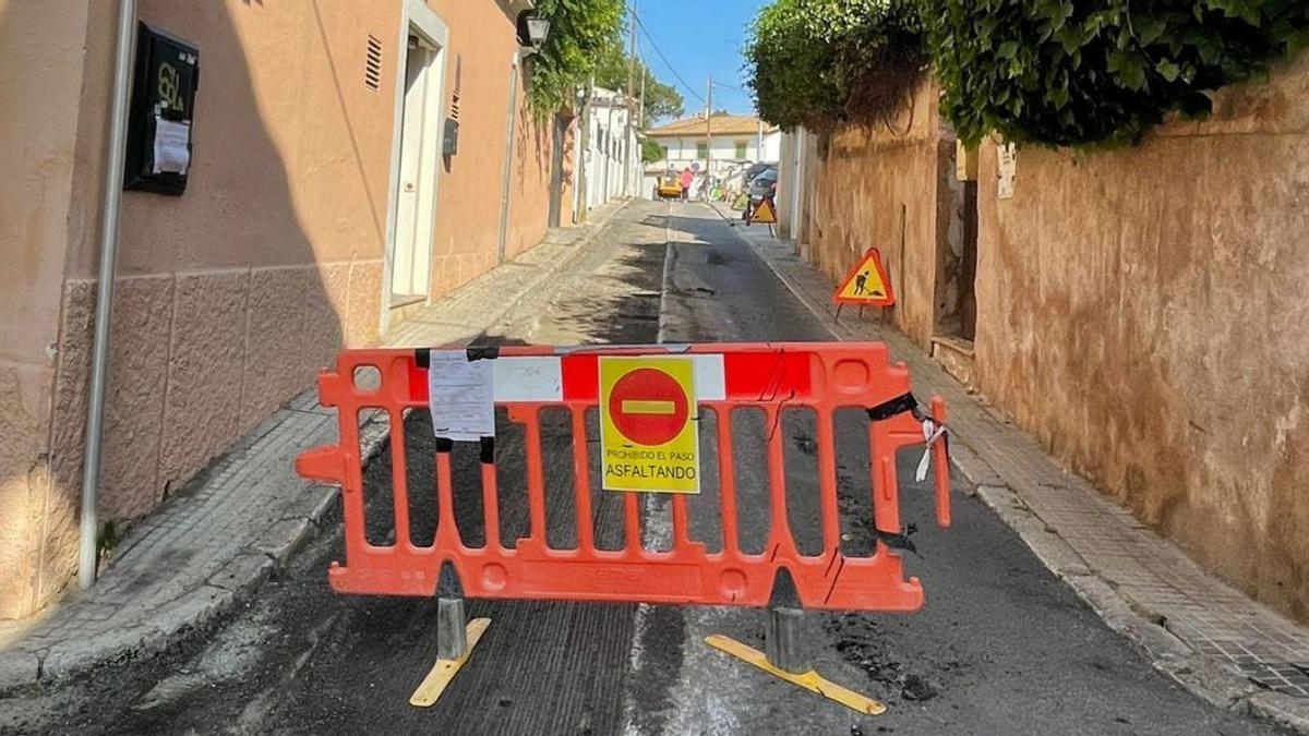 Empieza la renovación del pavimento del Terreno.