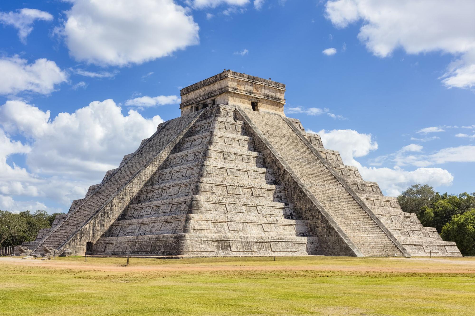 La cultura maya dejó impresionantes construcciones como esta pirámide