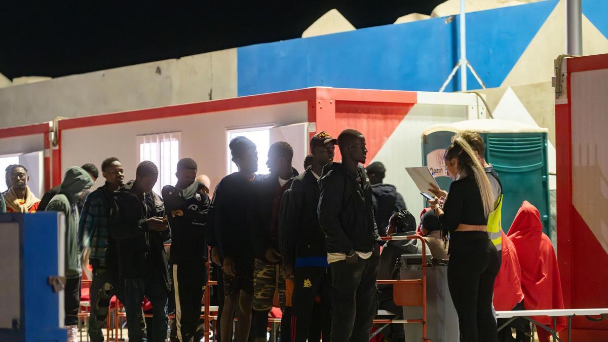 Inmigrantes llegan en patera a Fuerteventura