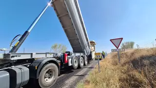 La carretera de Cáceres por la que pasan más de 10.000 coches al día que se está reparando