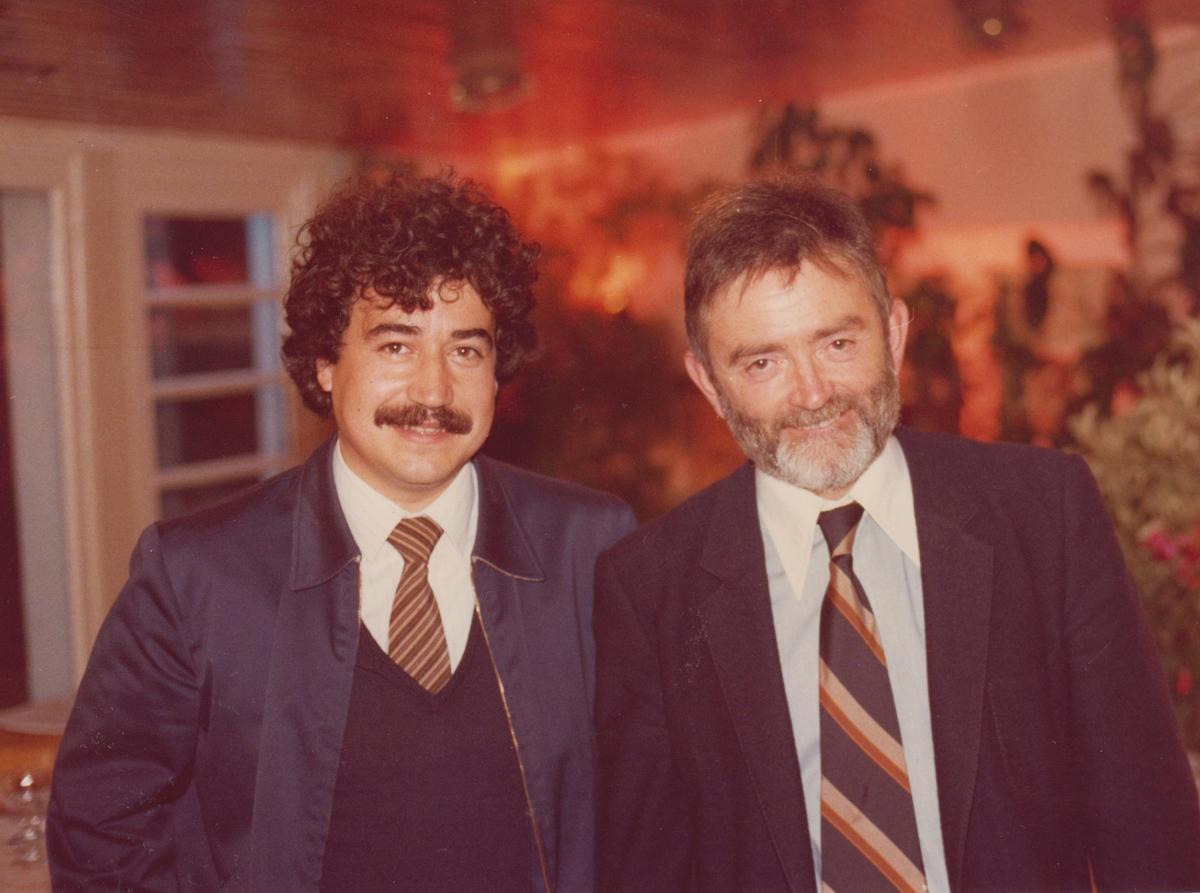 Professor JEAN LOUIS LAMARQUE i un jove cirurgià, PASQUAL MOLINA.