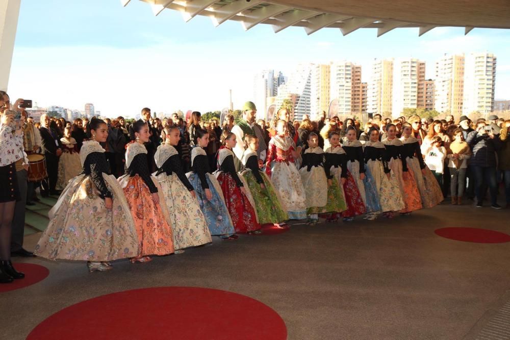 La corte infantil estrena el jubón negro