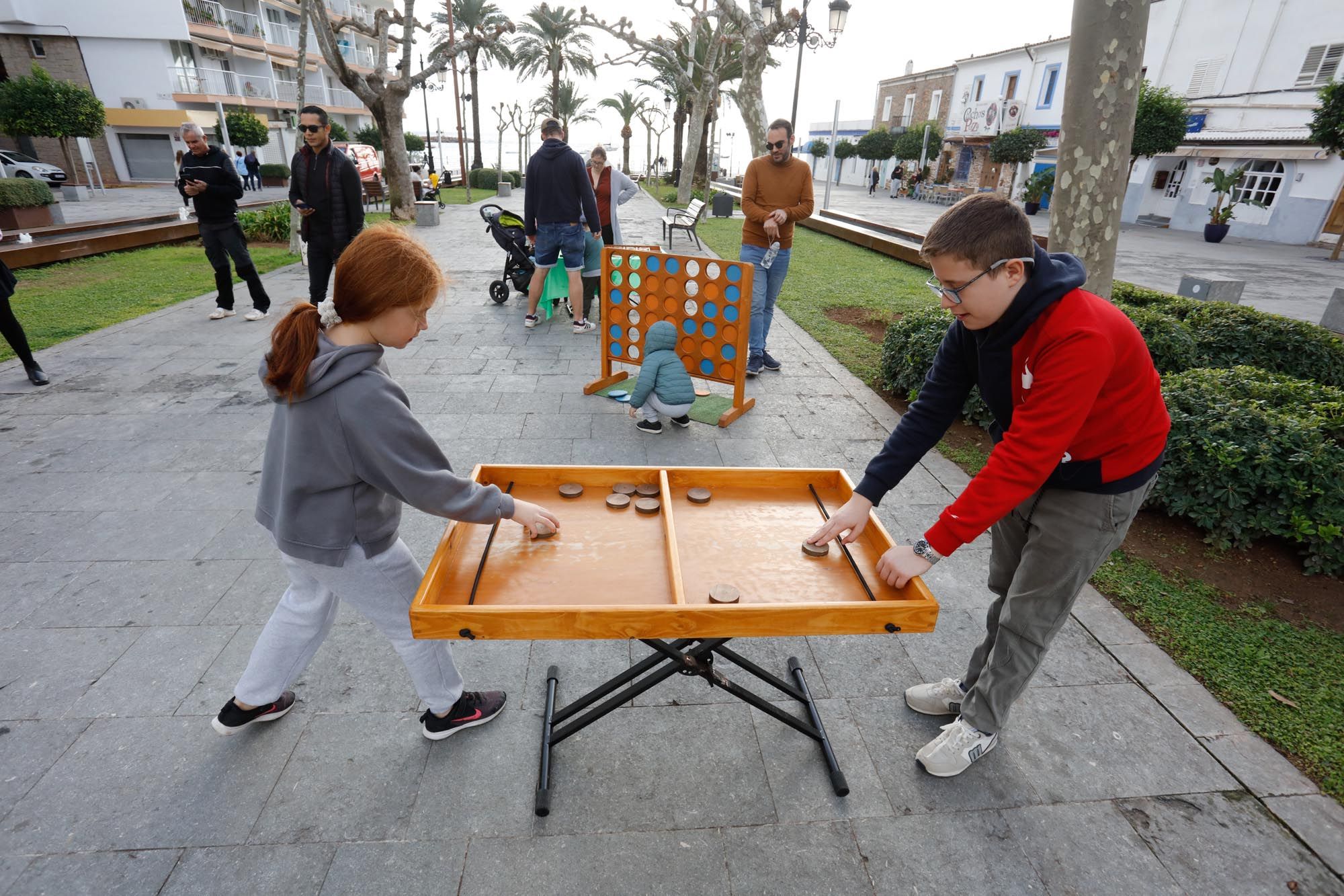 Juegos de madera para niños en Santa Eulària
