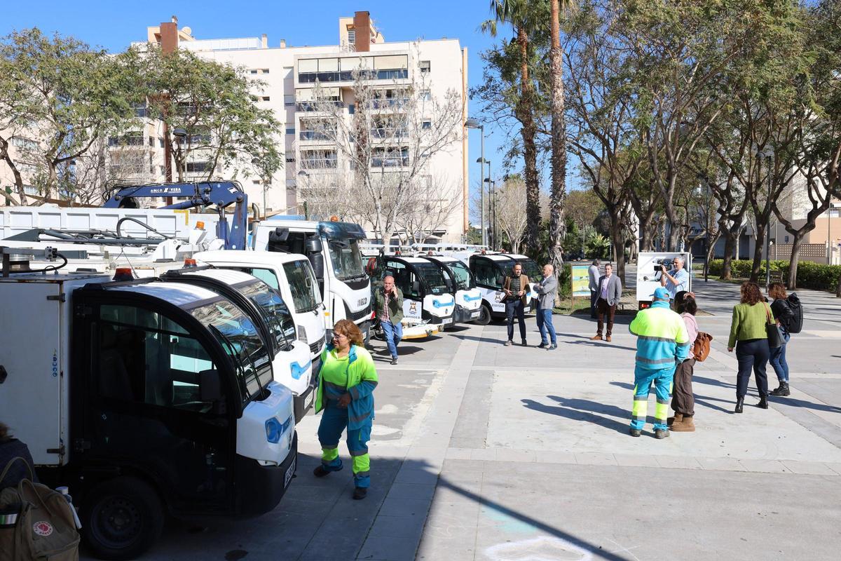 Galería: el Ayuntamiento de Ibiza presenta nueva maquinaria de limpieza viaria