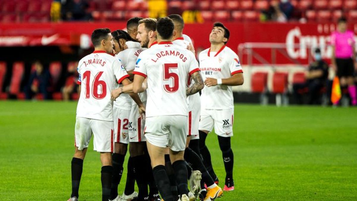Pese a empatar en las dos últimas jornadas, el Sevilla se mantiene a 'solo' cuatro puntos del Madrid