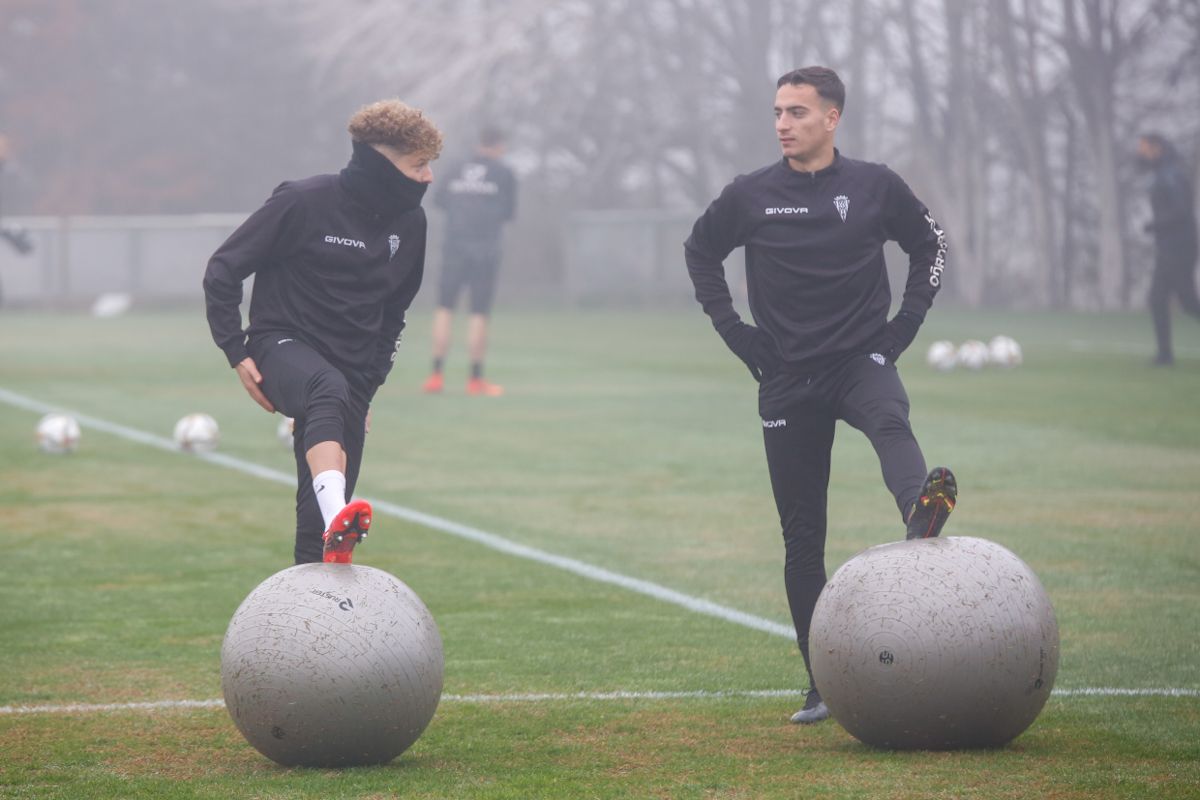 Primer entrenamiento del Córdoba CF en 2022 en imágenes