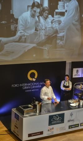 LAS PALMAS DE GRAN CANARIA. Foro Internacional de Queso, ponencia de Joan Roca  | 01/04/2019 | Fotógrafo: José Pérez Curbelo