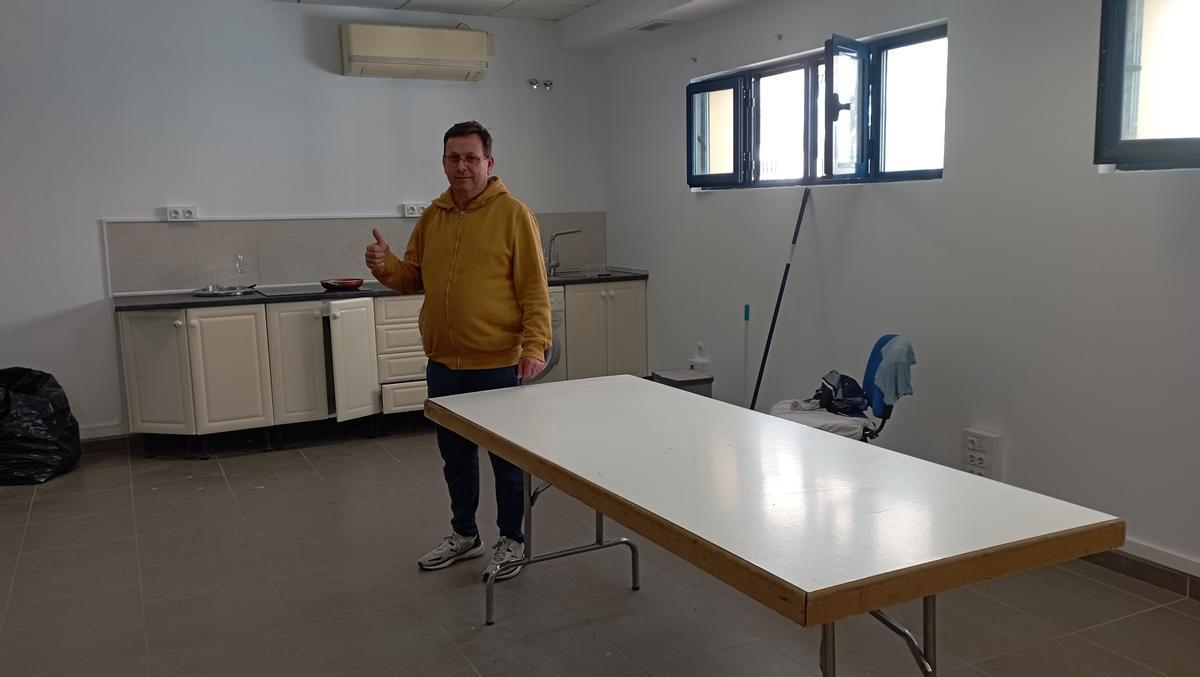 Francisco García Vigo, en la cocina del Centro Ciudadano de La Virreina, todavía con mucho por completar.